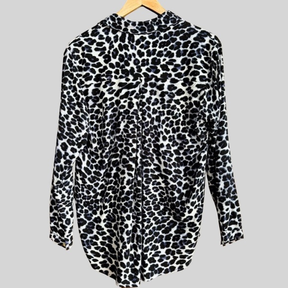 Nuage Bleu made on Maui Elegant Black, Gray and White Button Down Shirt. - Picture 3 of 11